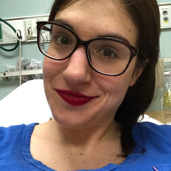 Meet your Posher, Clarissa - Picture 2 of 4